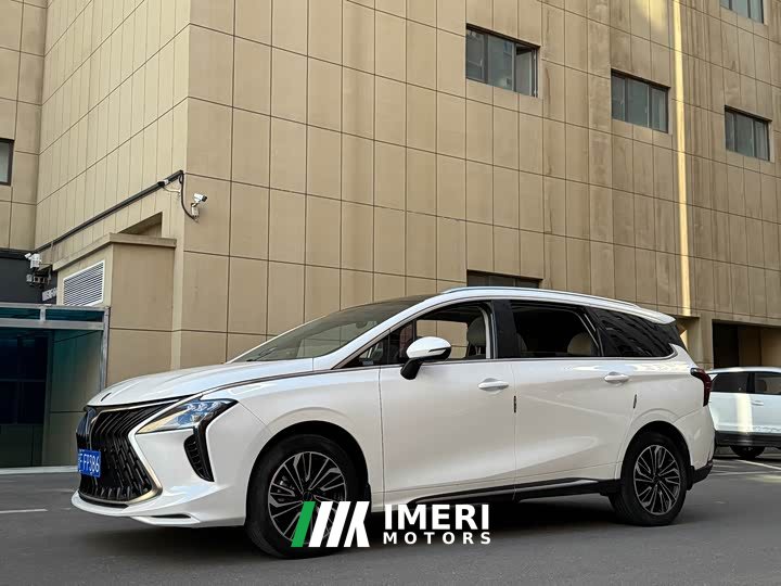 Dongfeng Fengxing Yacht 2022 1.5T DCT Chasing Wind Edition - car from China