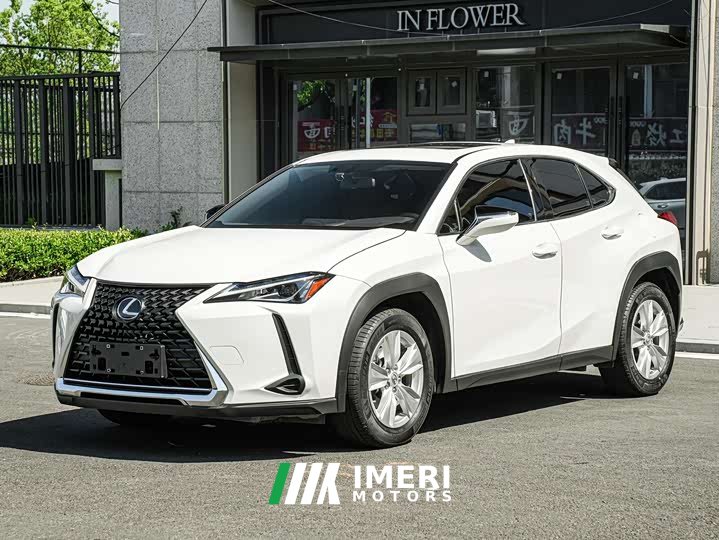 Lexus UX 2020 200 Special Edition - ავტომობილი ჩინეთიდან