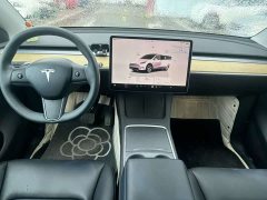Tesla Model Y Rear-Wheel Drive - ფოტო 5