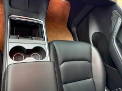 Tesla Model Y Rear-Wheel Drive - ფოტო 8