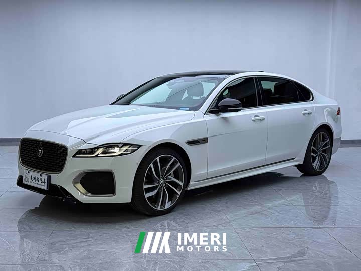 Jaguar XFL 2.0T P300 AWD Flagship Sport Gold Edition