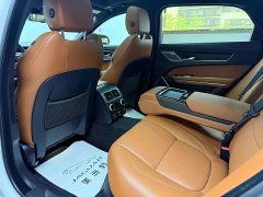 Jaguar XFL 2.0T P300 AWD Flagship Sport Gold Edition - ფოტო 17