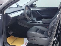 Tesla Model Y Rear-Wheel Drive - ფოტო 4