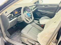 Volkswagen Passat Outstanding Edition 280TSI Business Version - фото 11