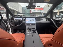 GAC Trumpchi E9 Lunar New Year Edition - фото 14