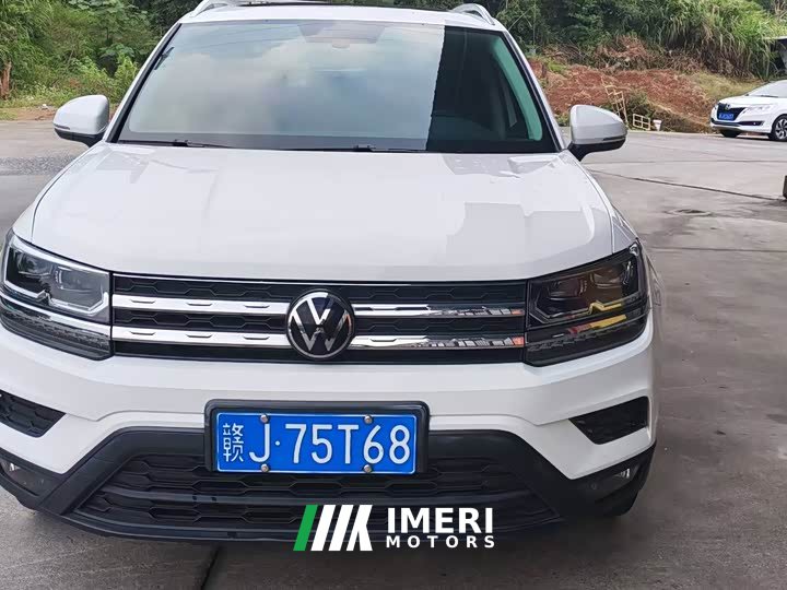 Volkswagen Touareg 280TSI FWD Luxury Edition - car from China
