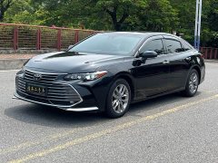 Toyota Avalon 2.5L Luxury - ფოტო 1