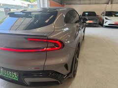 Xiaomi YU7 Four-Wheel Drive Max Edition - ფოტო 9