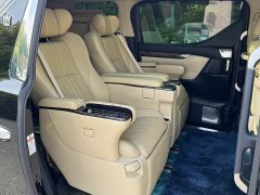 Toyota Vellfire 2020 Dual Motor 2.5L HV Premium Edition - ფოტო 12