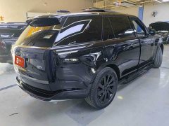 Land Rover Range Rover 3.0L V6 400PS Extended Wheelbase Prestige Edition - ფოტო 10