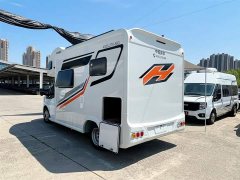 Jianglin Fushun Jiangling Fushun C-type over-cab RV 2.0T Automatic - ფოტო 3