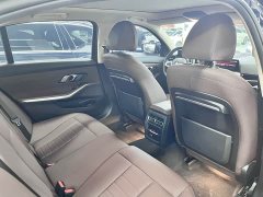 BMW 3 Series 325i M Sport Package - ფოტო 11