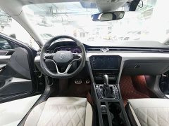 Volkswagen Magotan 2 Million Units Commemorative Edition 330TSI DSG Luxury - ფოტო 10