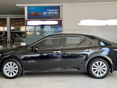 Toyota Camry 2.0G Luxury - ფოტო 14