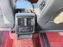Volkswagen Passat 330TSI Elite - ფოტო 10