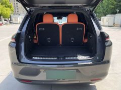Li Auto Ideal L8 Air - ფოტო 9