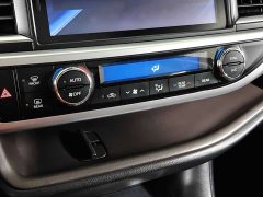 Toyota Highlander 2.0T FWD Luxury 7-Seater - ფოტო 11