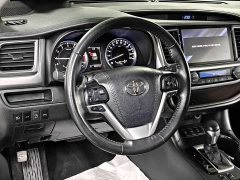 Toyota Highlander 2.0T FWD Luxury 7-Seater - ფოტო 9