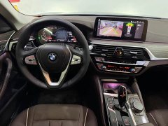 BMW 5 Series 530Li Premier Luxury Package - ფოტო 13
