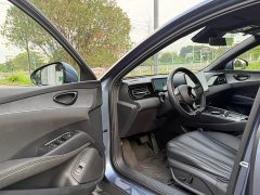 BYD Dolphin 06 DM-i Smart Drive 120KM Premium Edition - ფოტო 9