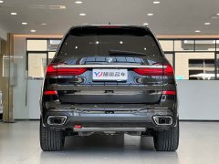 BMW X7 xDrive40i Executive M Sport Package - ფოტო 4