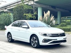 Volkswagen Bora 200TSI DSG Comfort Pro - ფოტო 2
