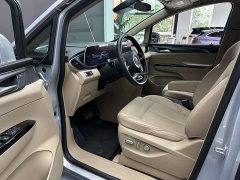 Buick GL8 New Energy Lusang Respect Edition - фото 6