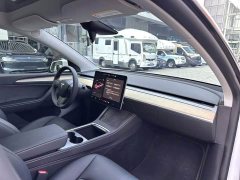 Tesla Model Y Rear-Wheel Drive - ფოტო 5