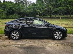 Tesla Model Y Standard Range RWD - ფოტო 2
