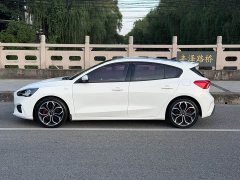 Ford Focus 2020 Hatchback EcoBoost 180 Automatic ST Line - ფოტო 3