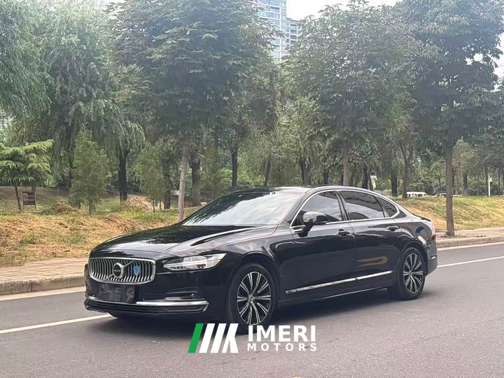 Volvo S90 B5 Intelligent Luxury Edition - ავტომობილი ჩინეთიდან