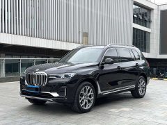 BMW X7 Facelift xDrive40i Luxury Edition Luxury Package - ფოტო 1