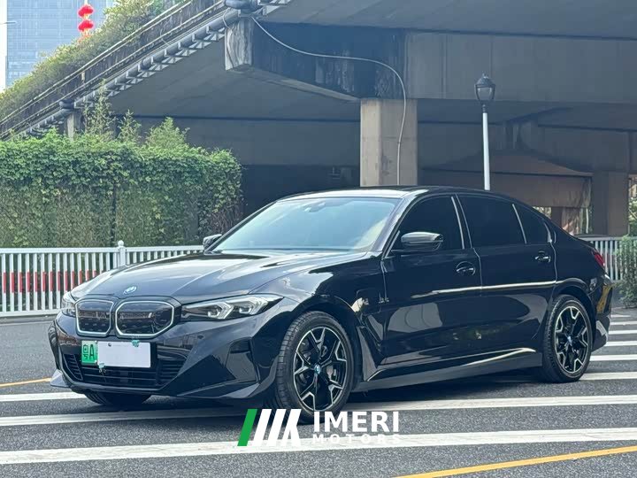 BMW i3 eDrive 40 L Midnight Edition Package