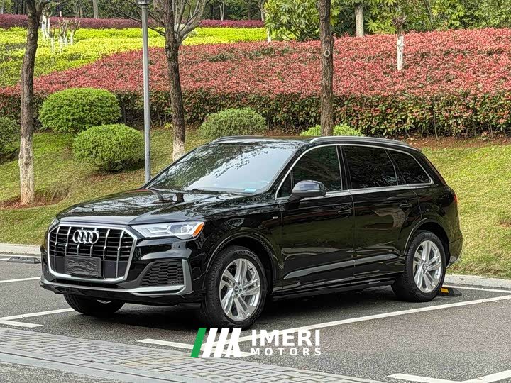 Audi Q7 55 TFSI quattro S line Sport - car from China