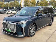 Voyah Lantu Dreamchaser 2025 PHEV AWD Flagship Kunpeng Edition - photo 1