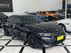 BMW 3 Series 330i M Sport Night Edition Package - ფოტო 2