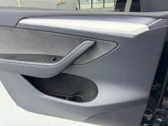 Tesla Model Y Standard Range RWD - ფოტო 9