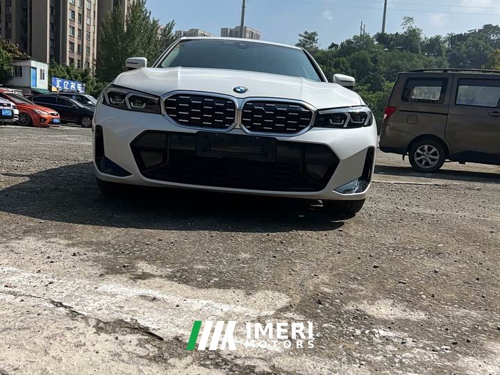 BMW 3 Series 325Li M Sport Package - ავტომობილი ჩინეთიდან