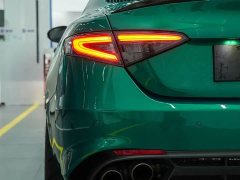 Alfa Romeo Giulia 2022 2.9T Quadrifoglio - ფოტო 8