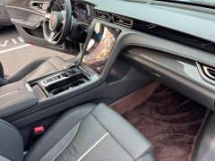 FAW Red Flag H6 2.0T Zhishang Edition - ფოტო 13
