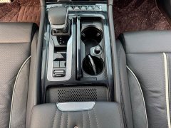 FAW Red Flag H6 2.0T Zhishang Edition - ფოტო 9