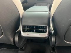 Tesla Model Y Standard Range RWD - ფოტო 13