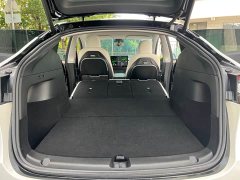 Tesla Model Y Standard Range RWD - ფოტო 18