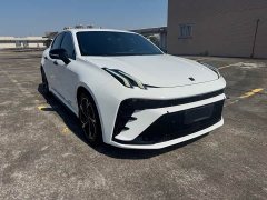 Lynk & Co Geely Lynk & Co 03 1.5T DCT Pro - ფოტო 3