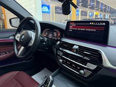 BMW 5 Series 530Li Premier M Sport Package - ფოტო 19