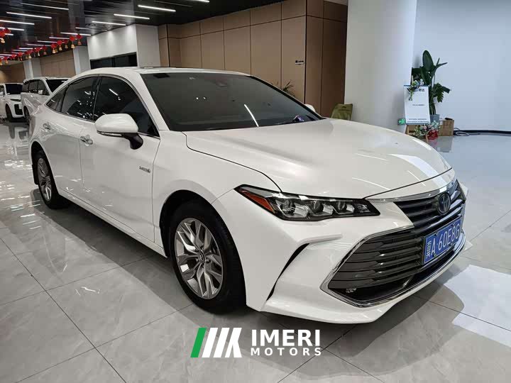 Toyota Avalon 2019 Hybrid 2.5L Luxury National VI - ავტომობილი ჩინეთიდან