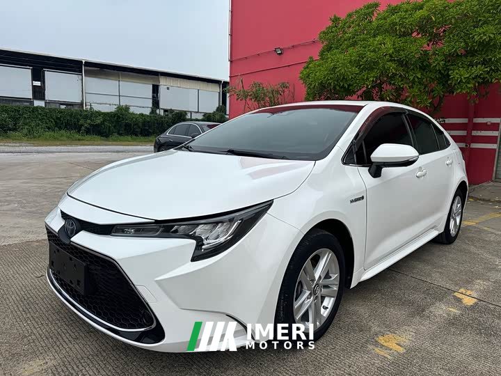 Toyota Corolla Hybrid 1.8H E-CVT Luxury - ავტომობილი ჩინეთიდან