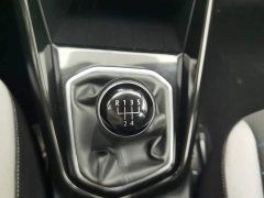 Volkswagen Jetta VS5 280TSI Manual Entry-Level - ფოტო 13