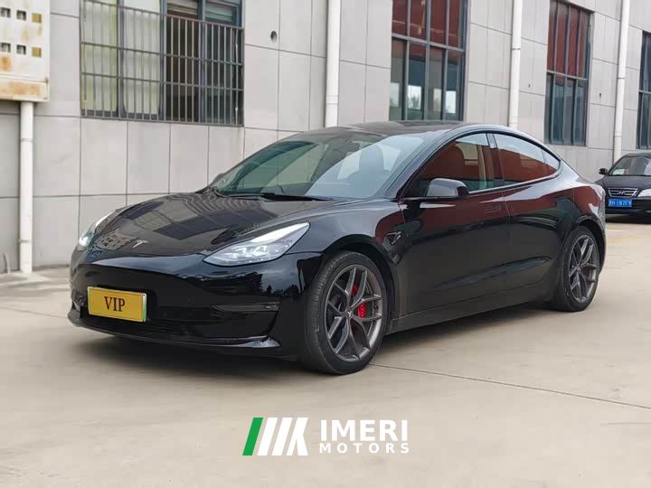 Tesla Model 3 Performance All-Wheel Drive