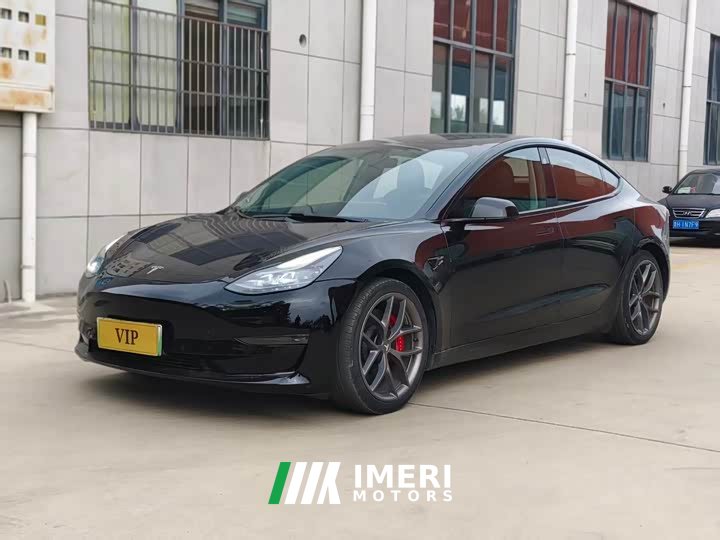 Tesla Model 3 Performance All-Wheel Drive - ავტომობილი ჩინეთიდან